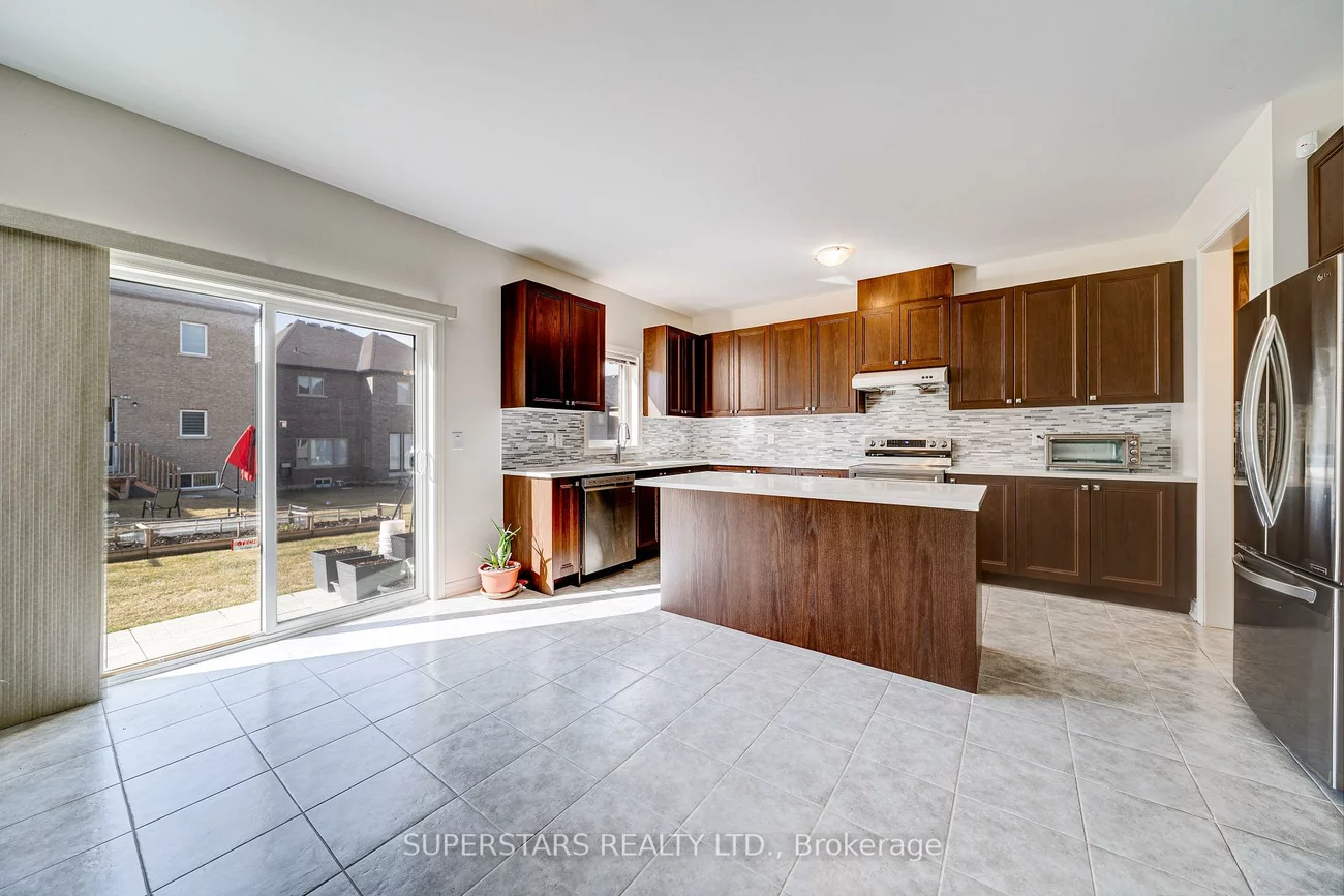 7, Kenneth Ross, Sharon, East Gwillimbury