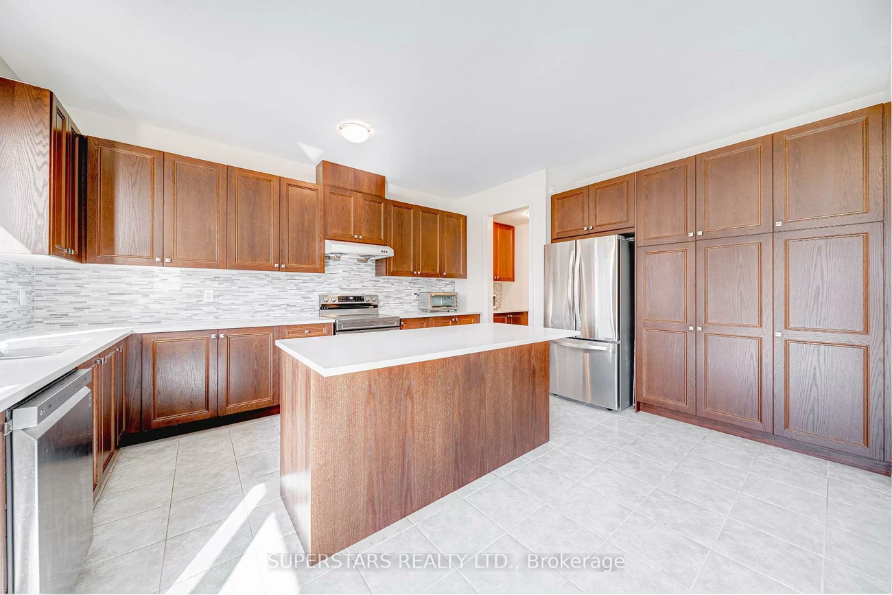 7, Kenneth Ross, Sharon, East Gwillimbury
