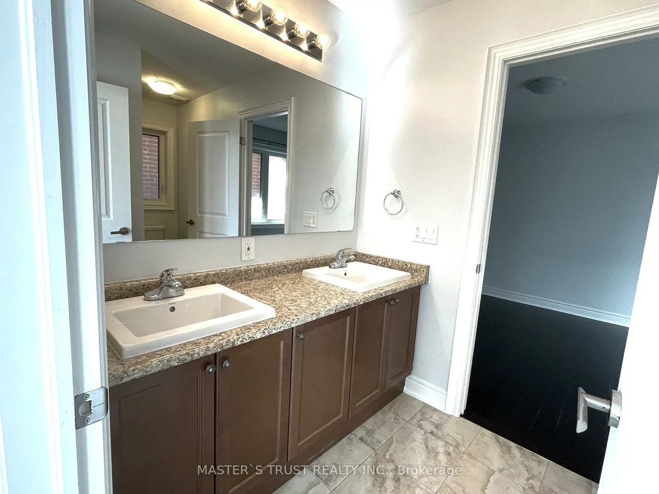 18, CLIFFORD FAIRBARN, Queensville, East Gwillimbury