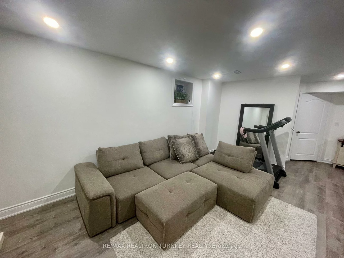 32, Deer Pass, Sharon, East Gwillimbury