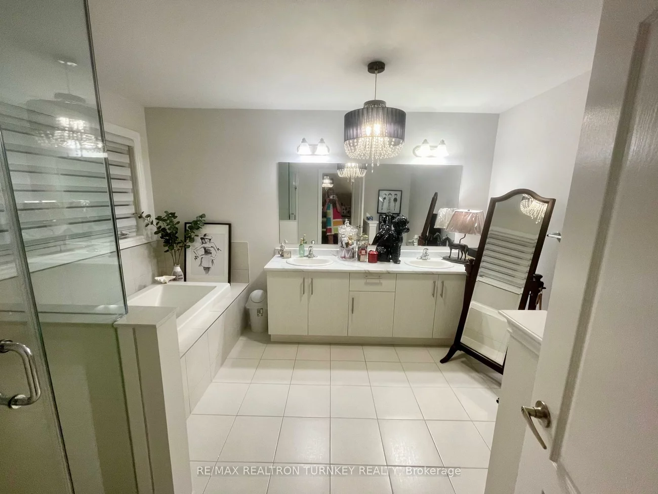 32, Deer Pass, Sharon, East Gwillimbury
