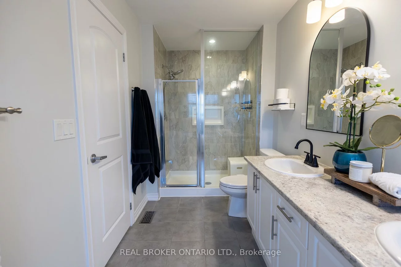 106, Chessington, Queensville, East Gwillimbury