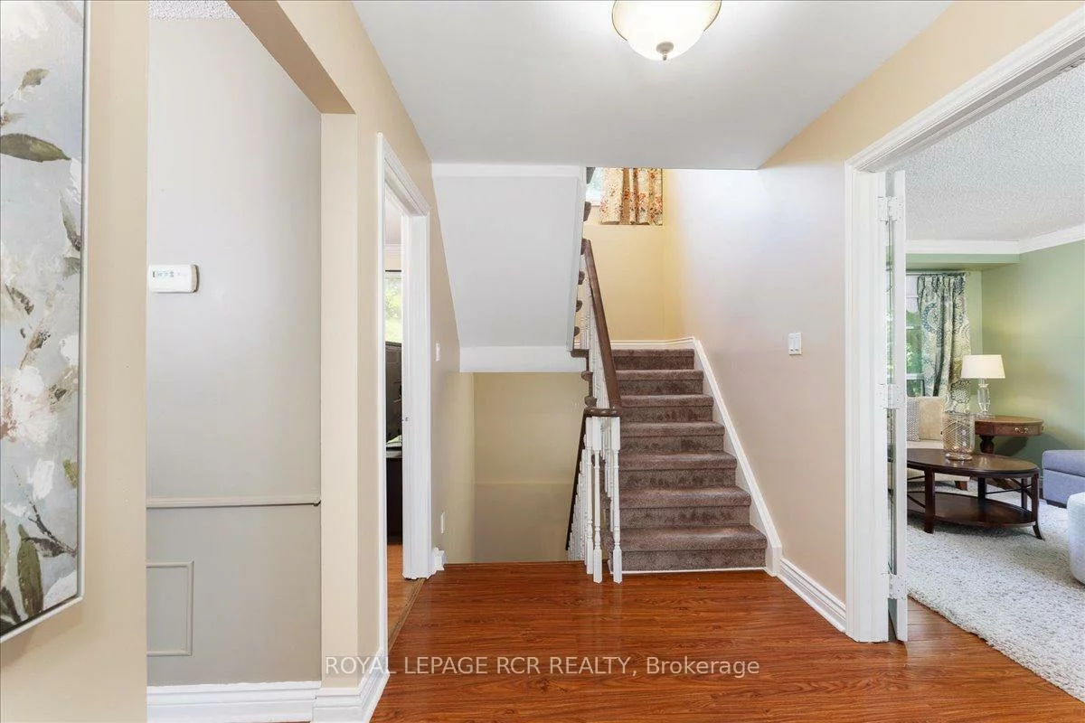 55, Valley Mills, Mt Albert, East Gwillimbury