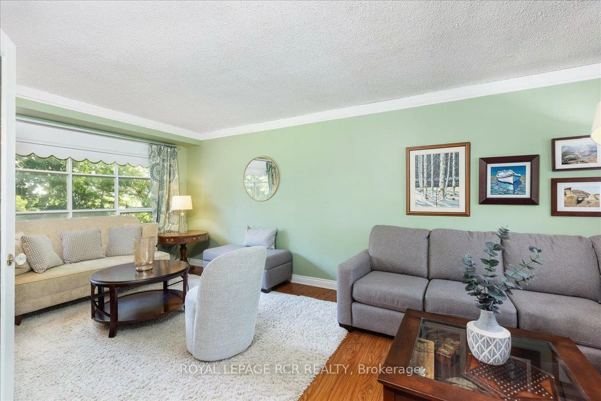 55, Valley Mills, Mt Albert, East Gwillimbury