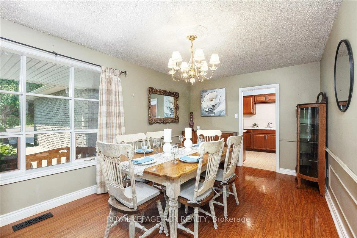 55, Valley Mills, Mt Albert, East Gwillimbury