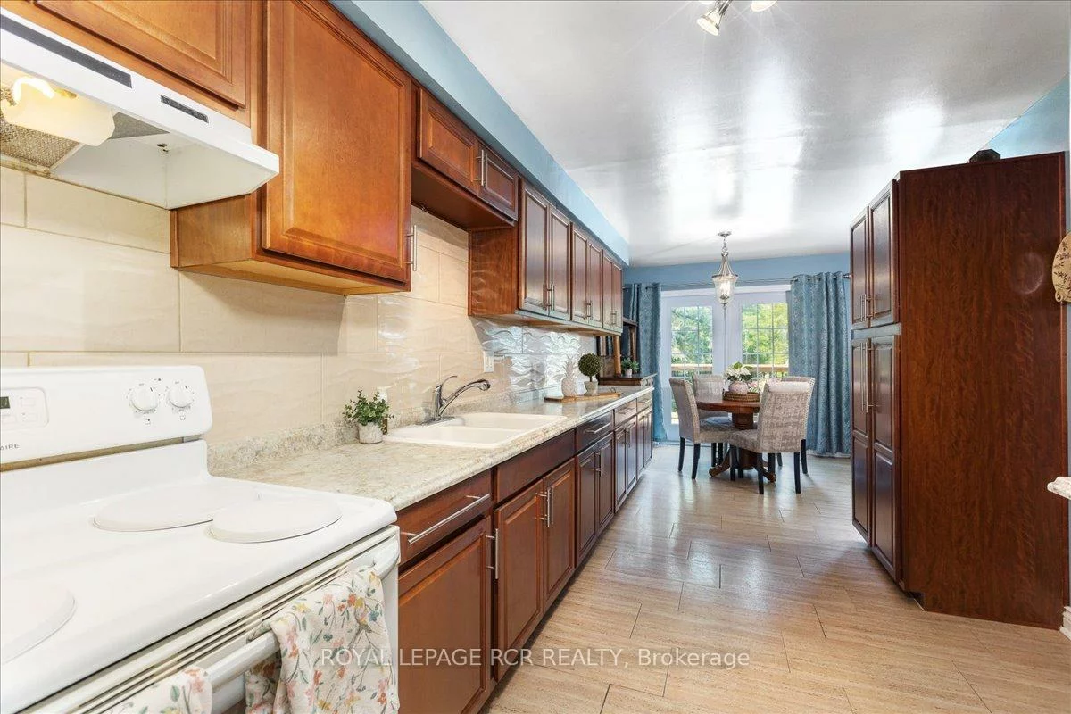 55, Valley Mills, Mt Albert, East Gwillimbury