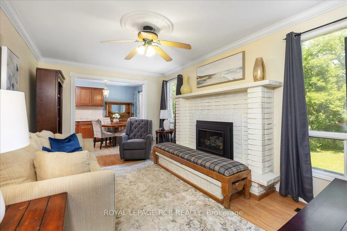 55, Valley Mills, Mt Albert, East Gwillimbury