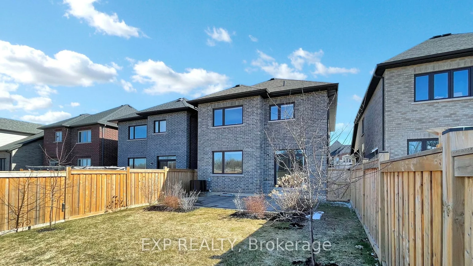 44, Festival, Sharon, East Gwillimbury