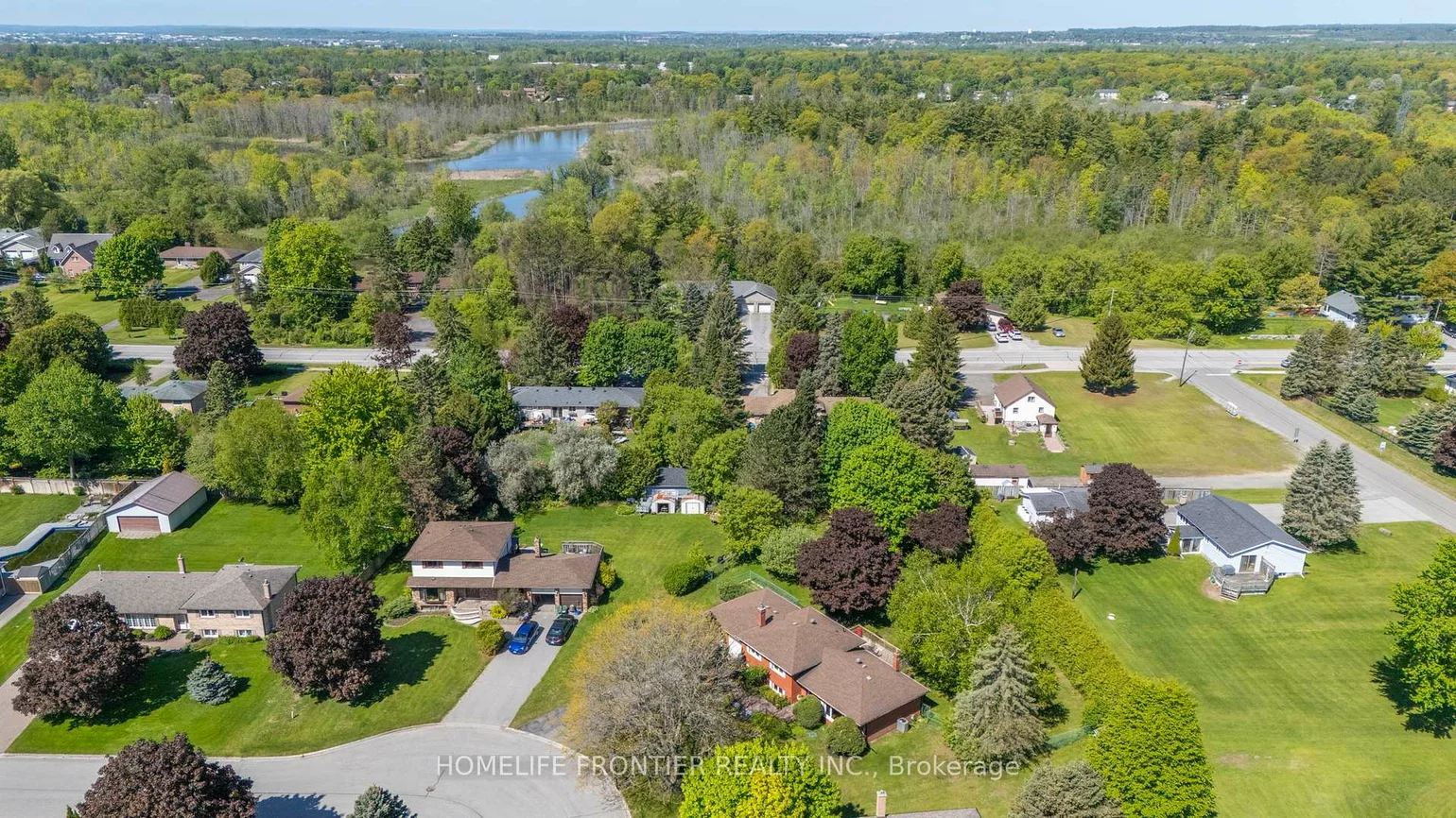 40, Delta, Holland Landing, East Gwillimbury