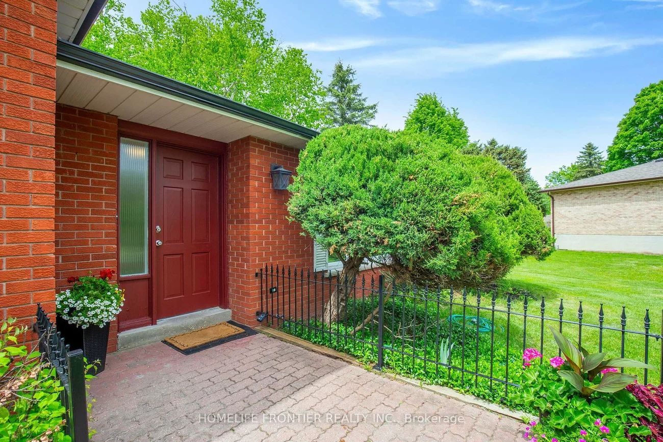 40, Delta, Holland Landing, East Gwillimbury