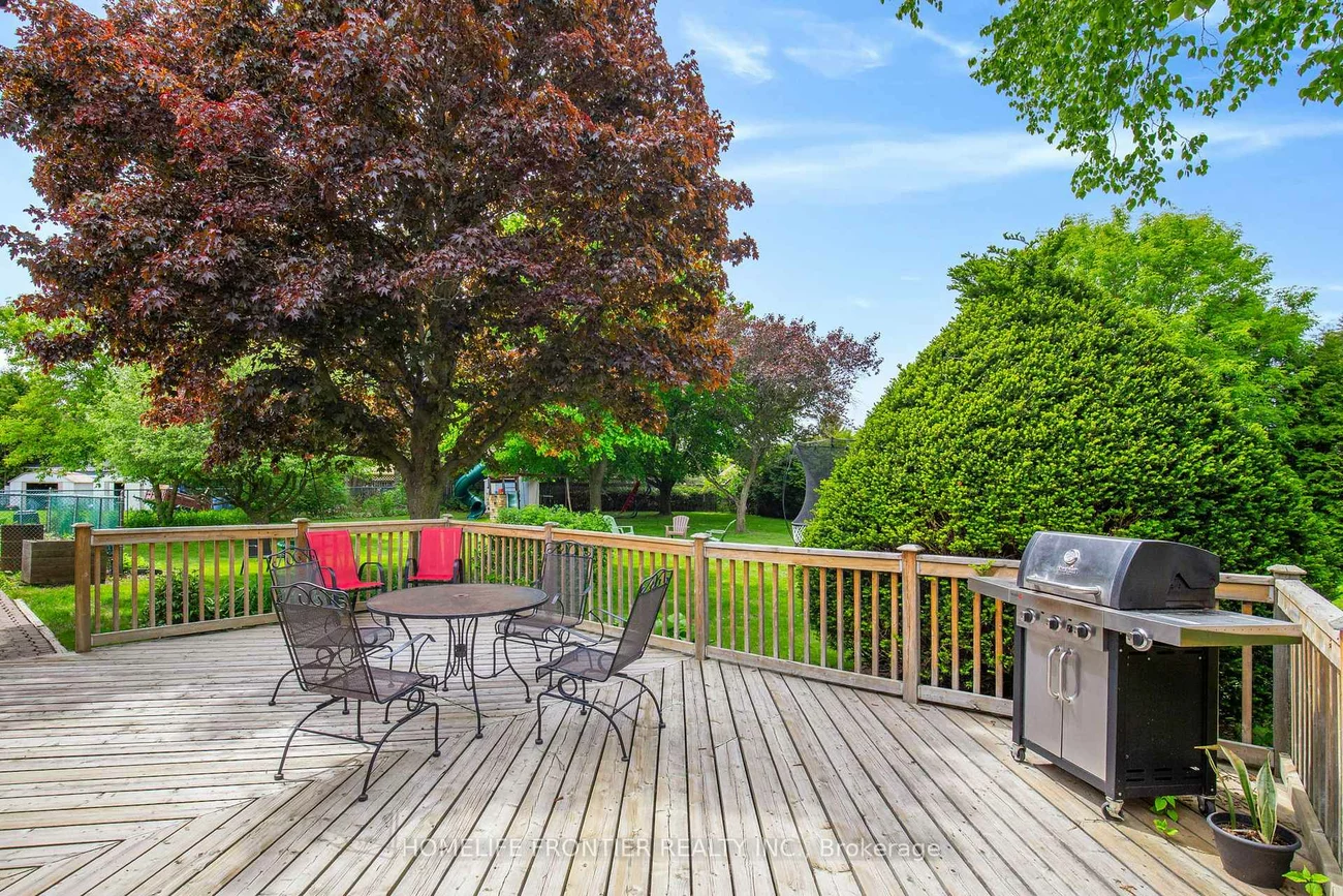 40, Delta, Holland Landing, East Gwillimbury