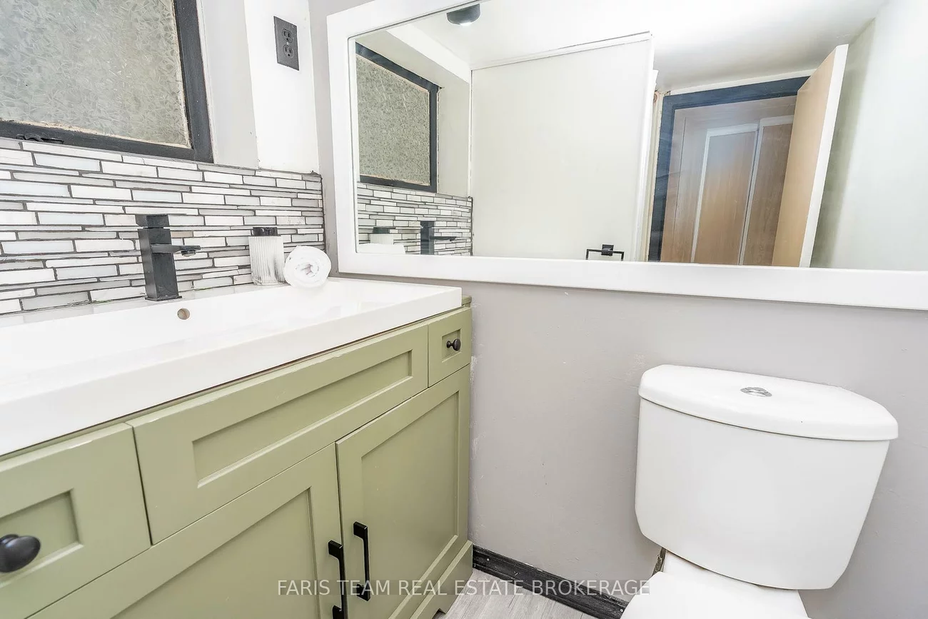 11, Park, Holland Landing, East Gwillimbury