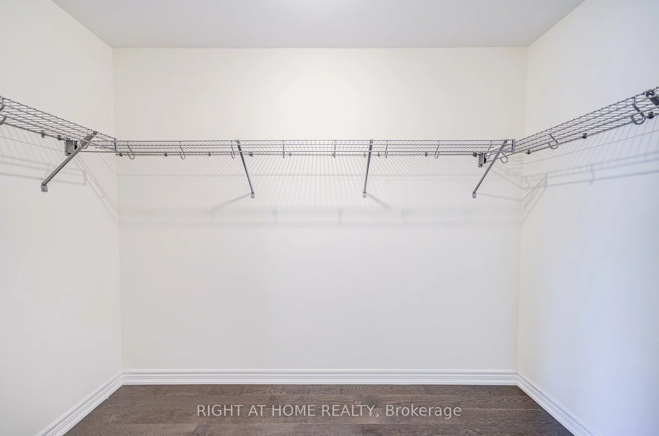 290, Silk Twist, Holland Landing, East Gwillimbury