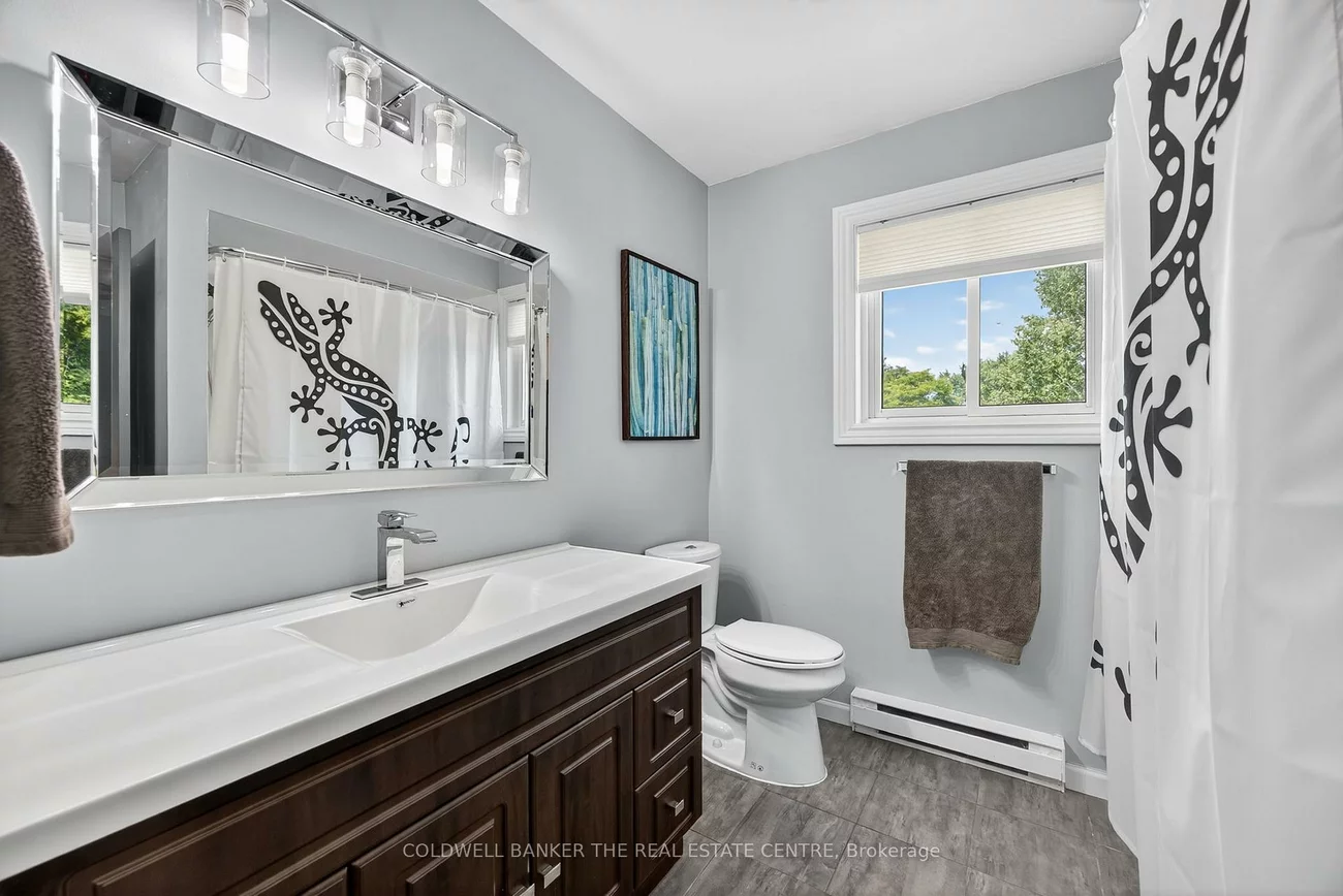 242, East, Holland Landing, East Gwillimbury