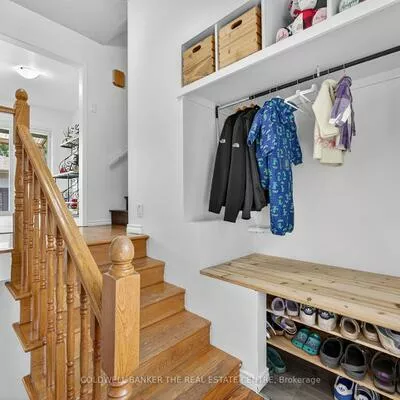 242, East, Holland Landing, East Gwillimbury