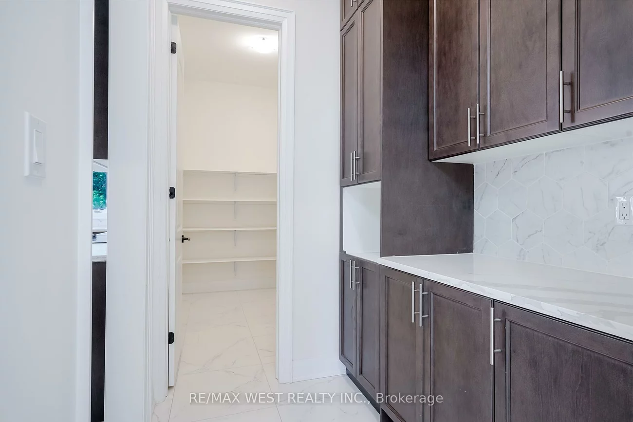 106, Silk Twist, Holland Landing, East Gwillimbury