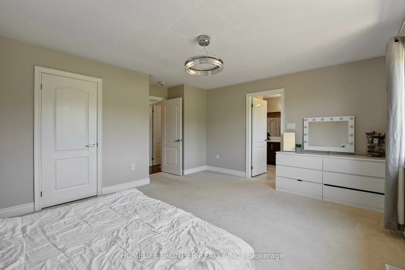 10, Festival, Sharon, East Gwillimbury