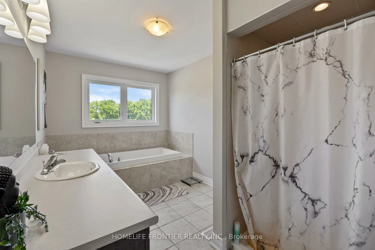 10, Festival, Sharon, East Gwillimbury