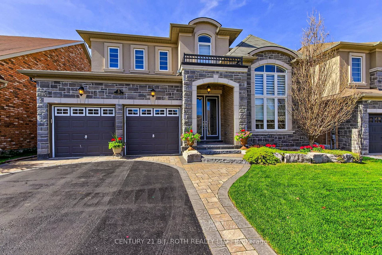 35, Manor Forest, Mt Albert, East Gwillimbury
