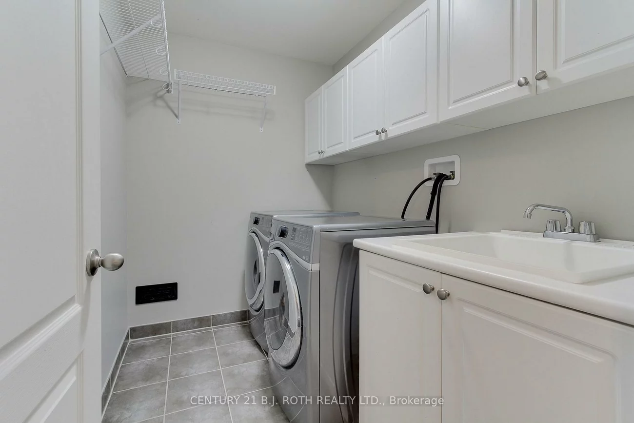 35, Manor Forest, Mt Albert, East Gwillimbury
