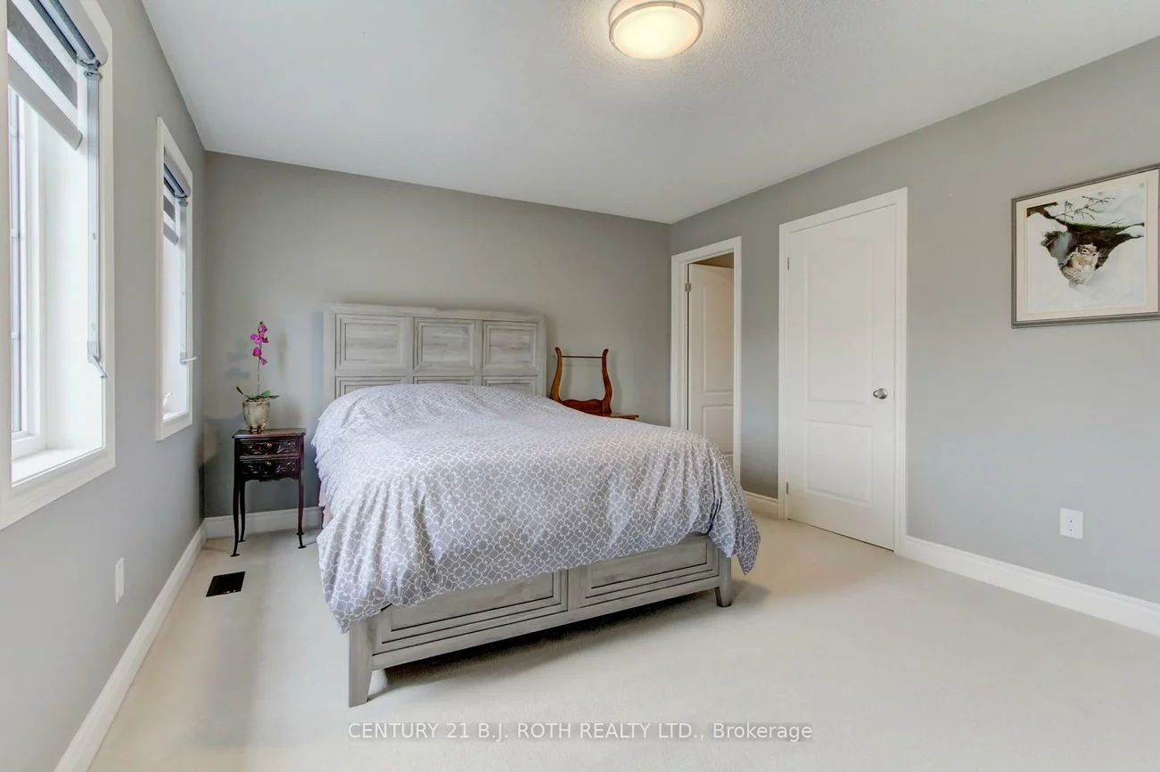 35, Manor Forest, Mt Albert, East Gwillimbury