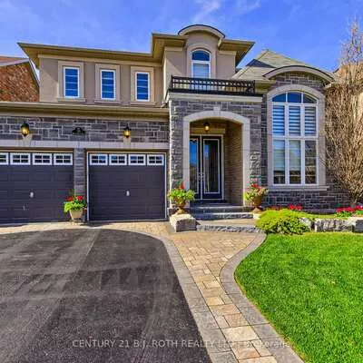 35, Manor Forest, Mt Albert, East Gwillimbury