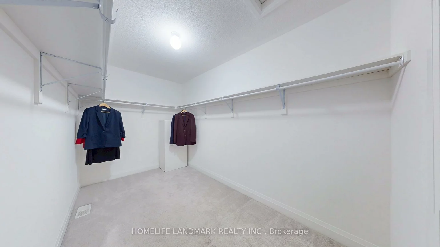 51, Crimson King, Holland Landing, East Gwillimbury