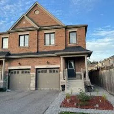 15, Silver Charm, Sharon, East Gwillimbury