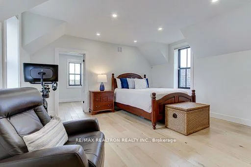 19572, Centre, Mt Albert, East Gwillimbury