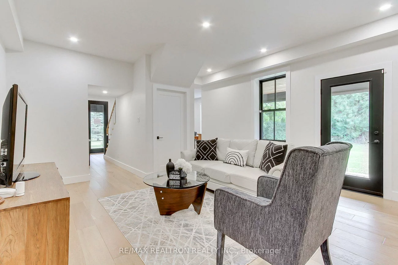 19572, Centre, Mt Albert, East Gwillimbury