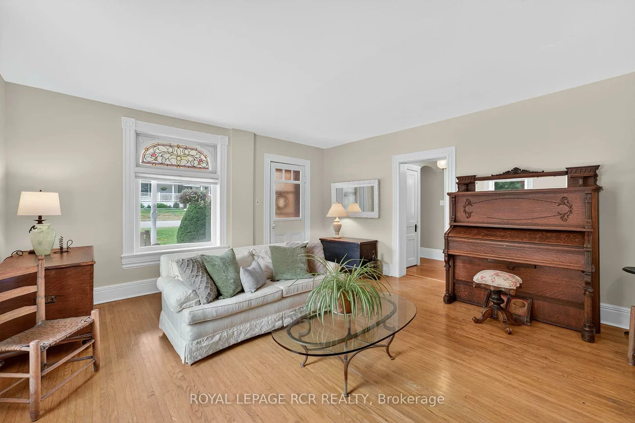 36, Main, Mt Albert, East Gwillimbury