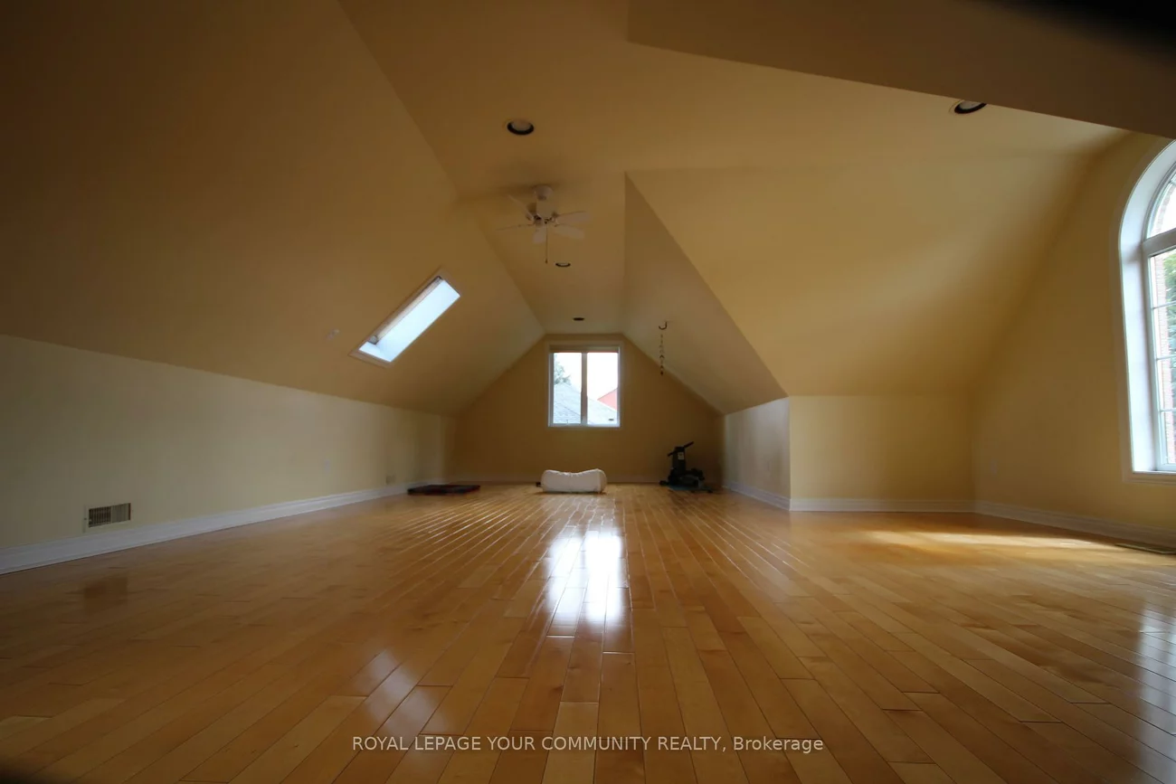 22, Whitebirch, Sharon, East Gwillimbury