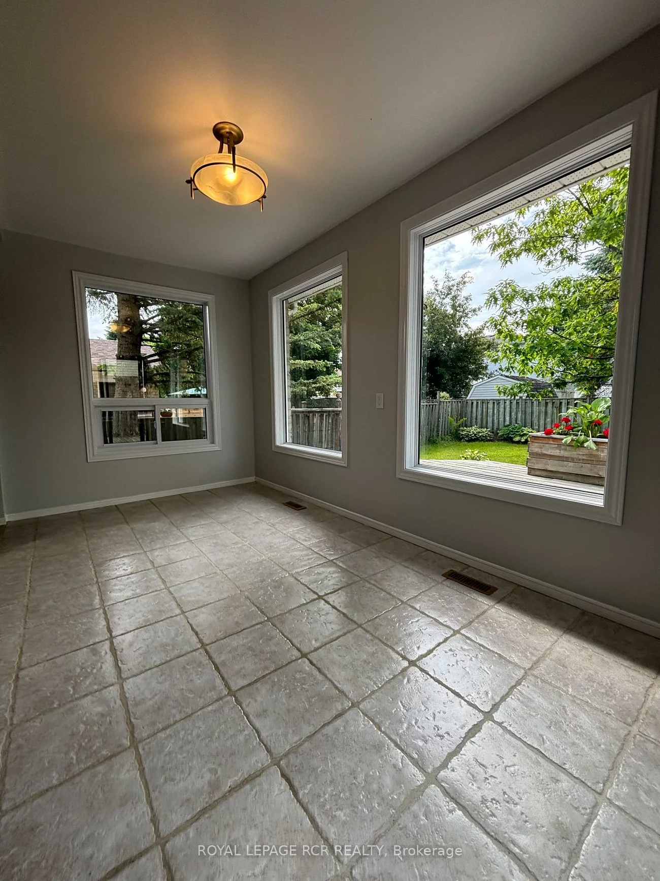 14, Forrestwood, Holland Landing, East Gwillimbury