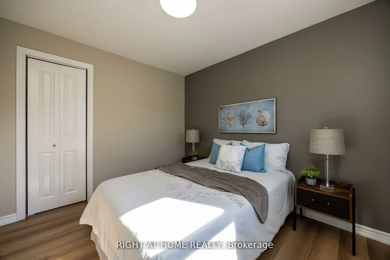 15, Farr, Sharon, East Gwillimbury