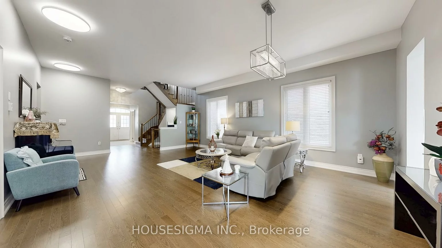 25, Deer Pass, Sharon, East Gwillimbury