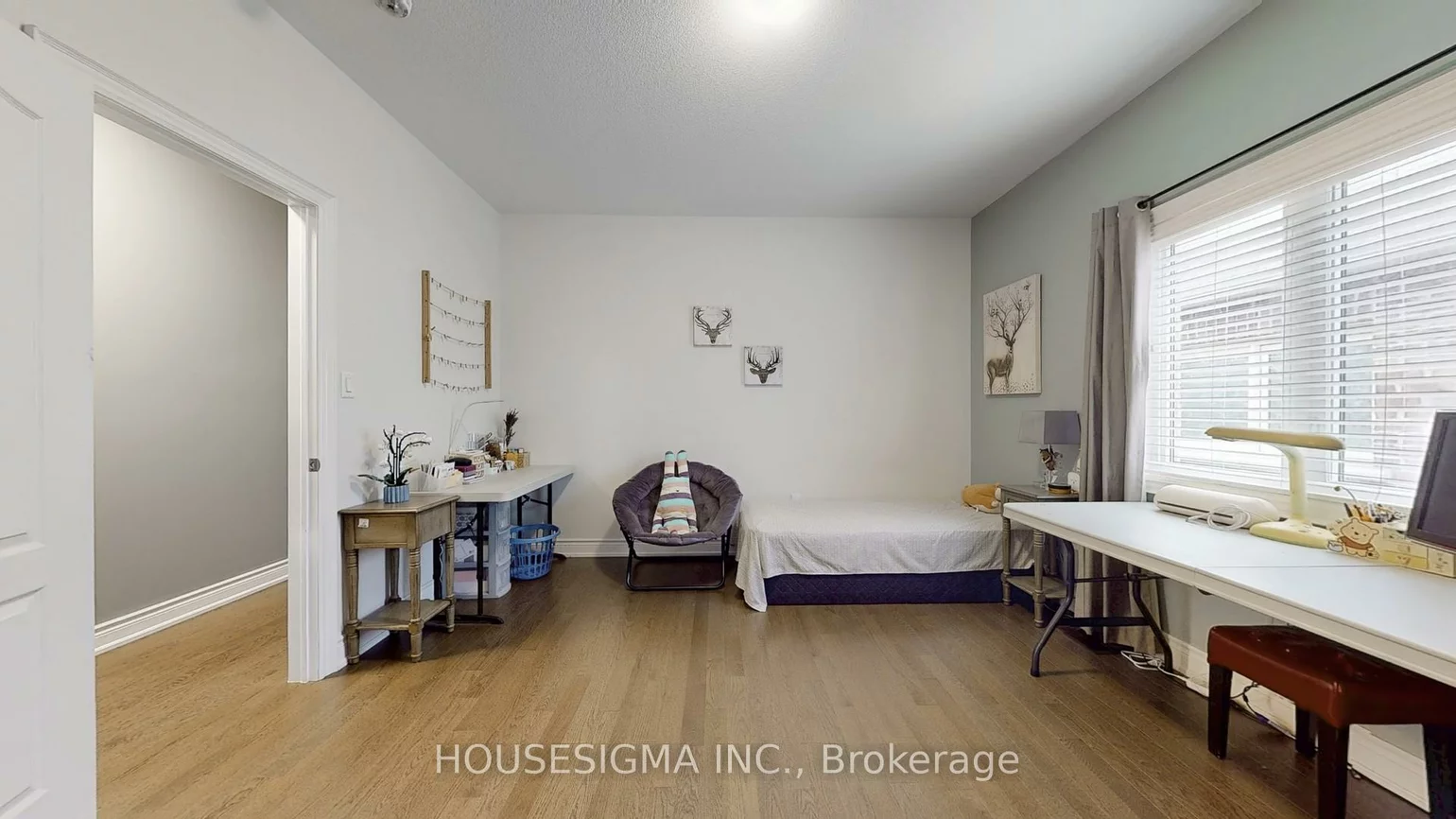 25, Deer Pass, Sharon, East Gwillimbury
