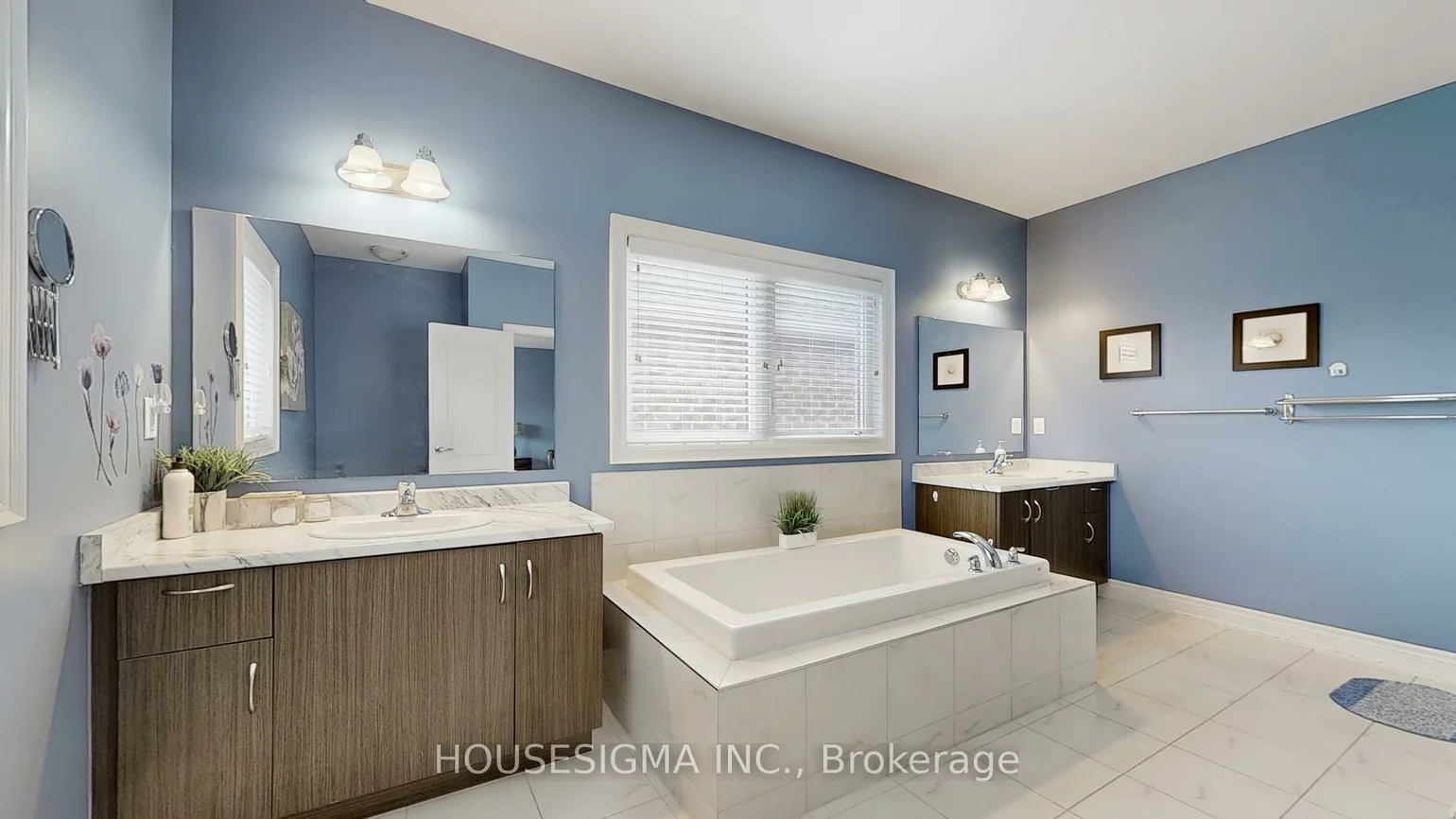 25, Deer Pass, Sharon, East Gwillimbury
