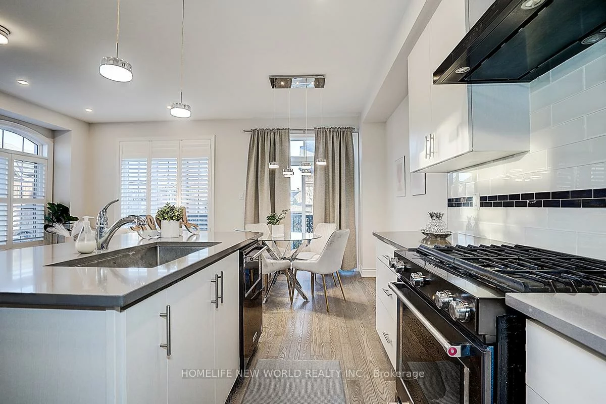 107, Beechborough, Sharon, East Gwillimbury