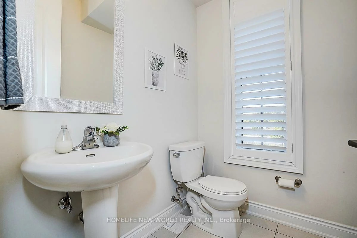 107, Beechborough, Sharon, East Gwillimbury