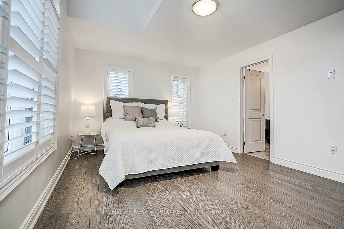 107, Beechborough, Sharon, East Gwillimbury