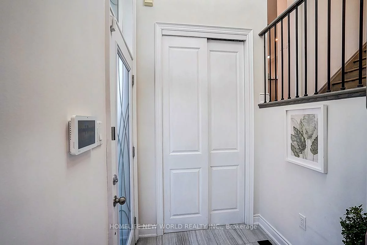 107, Beechborough, Sharon, East Gwillimbury