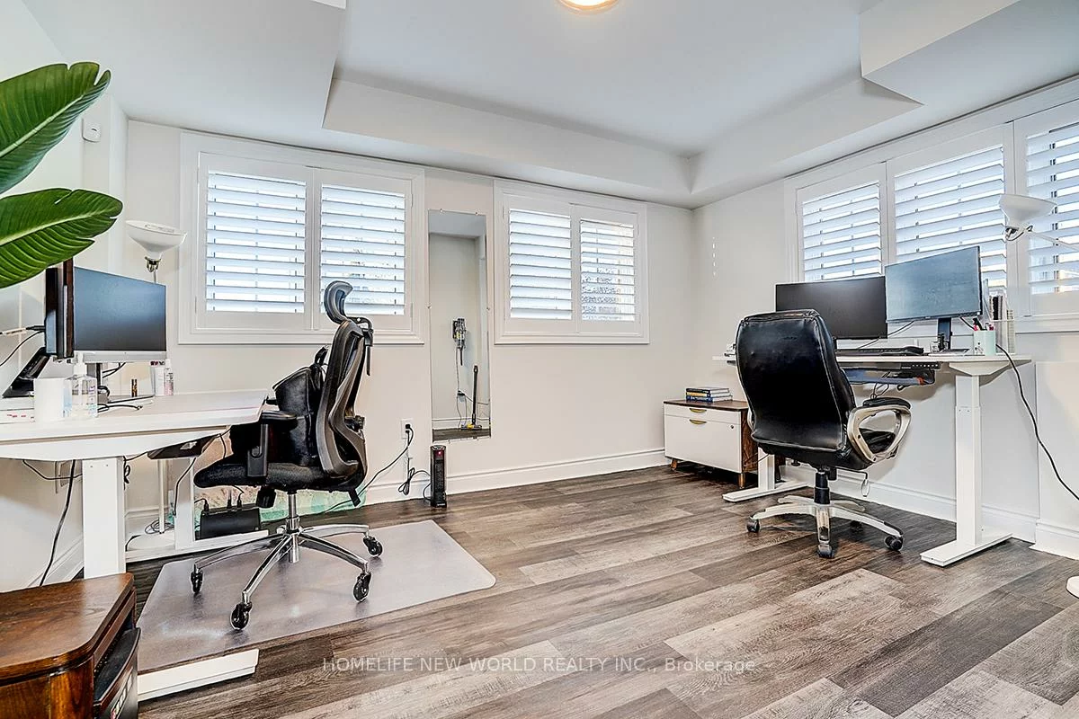 107, Beechborough, Sharon, East Gwillimbury