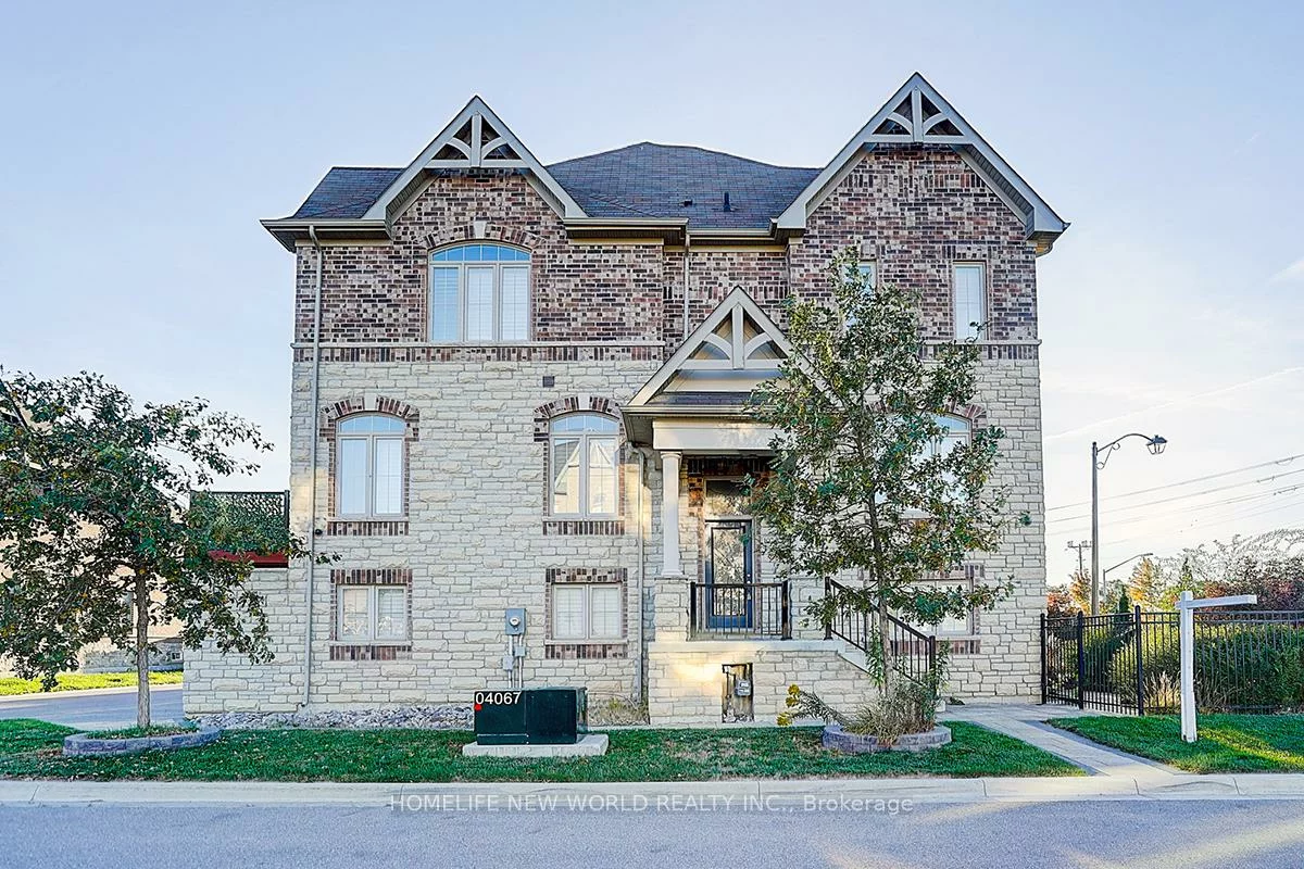 107, Beechborough, Sharon, East Gwillimbury