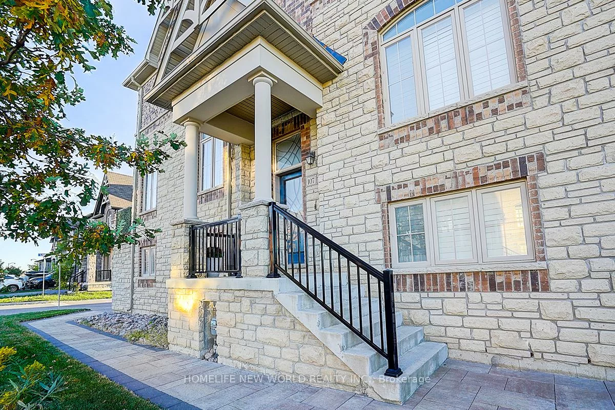 107, Beechborough, Sharon, East Gwillimbury