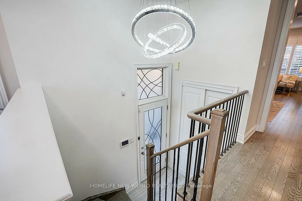 107, Beechborough, Sharon, East Gwillimbury