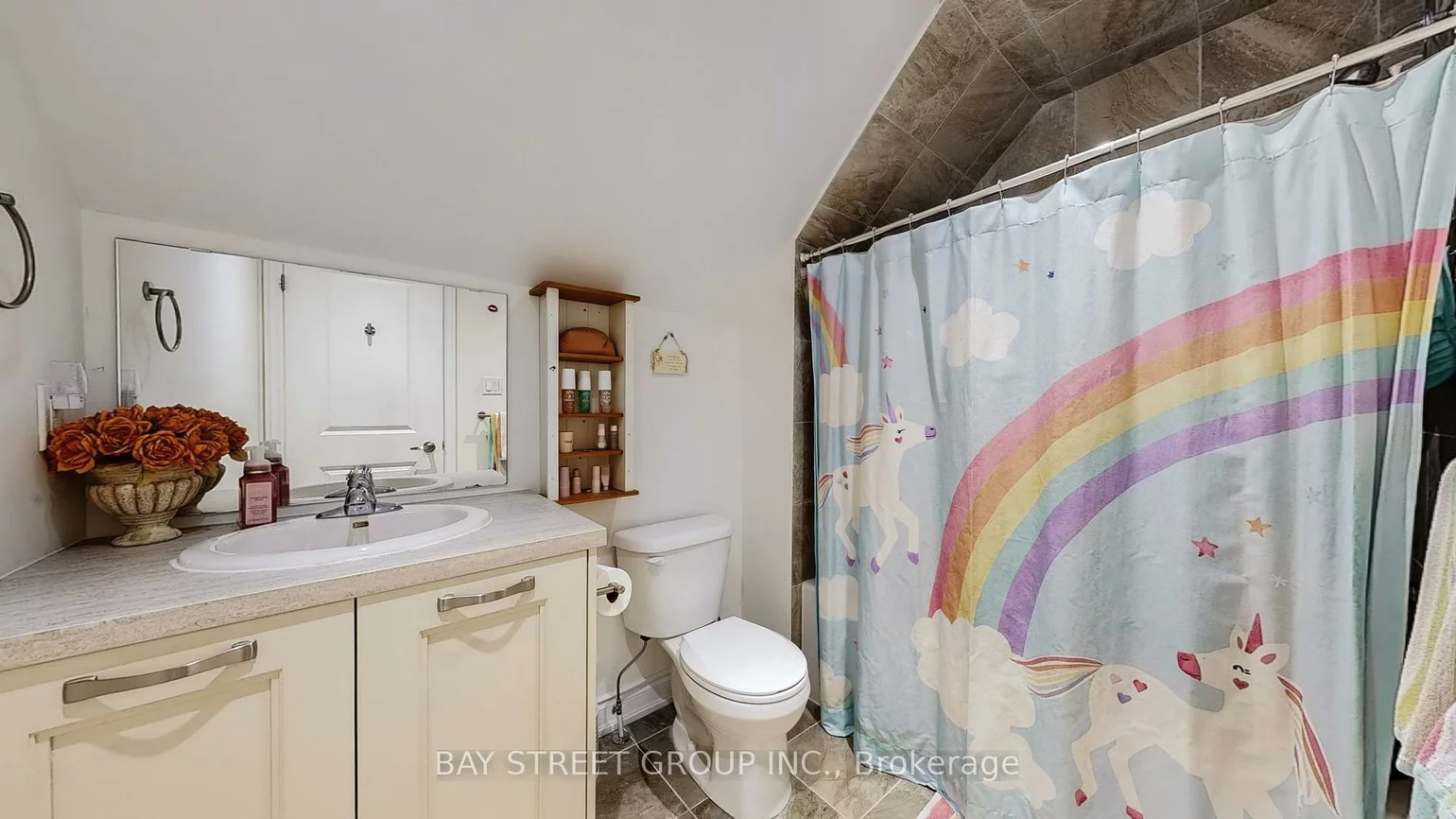71, MANOR GLEN, Mt Albert, East Gwillimbury