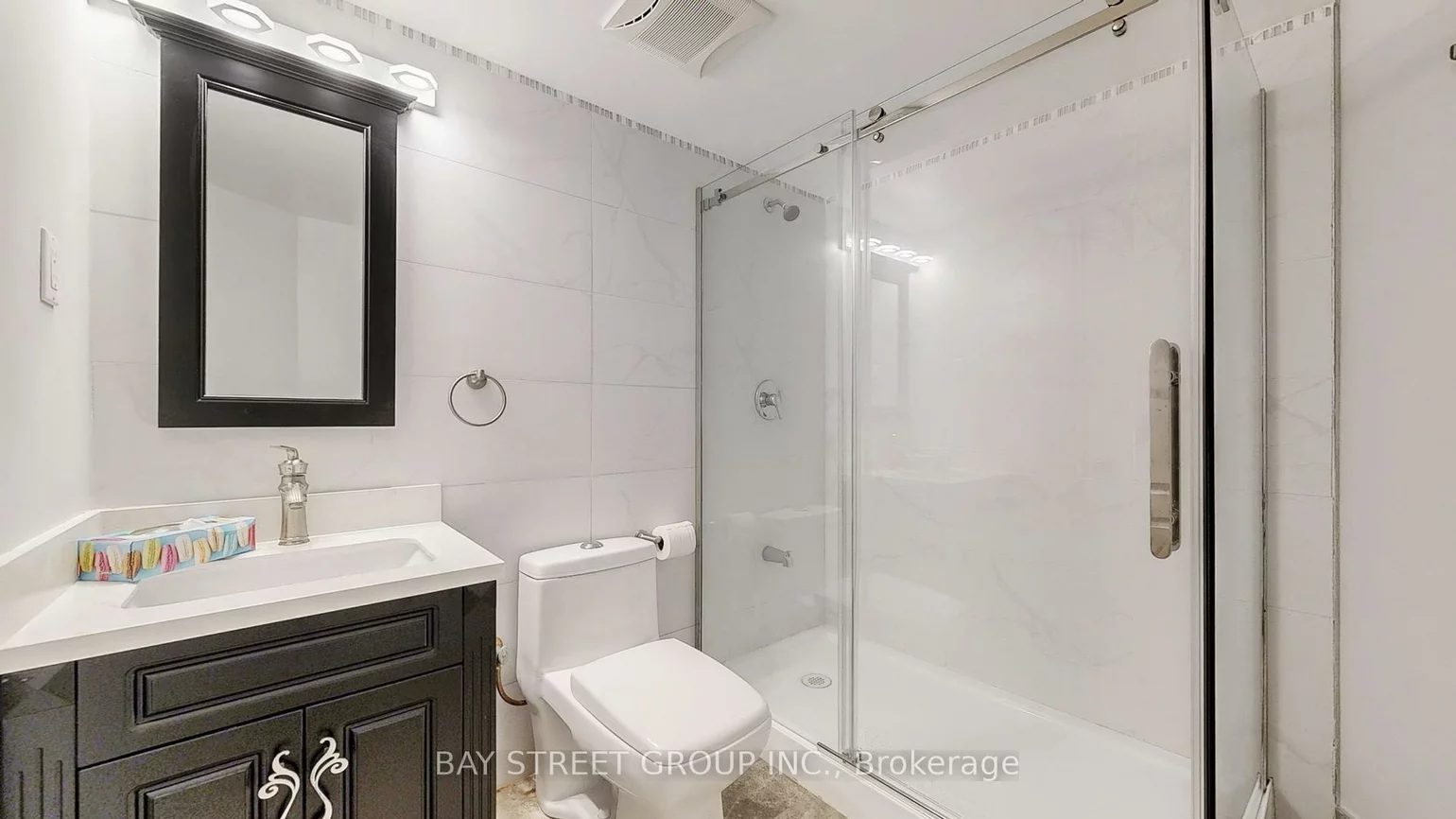 71, MANOR GLEN, Mt Albert, East Gwillimbury