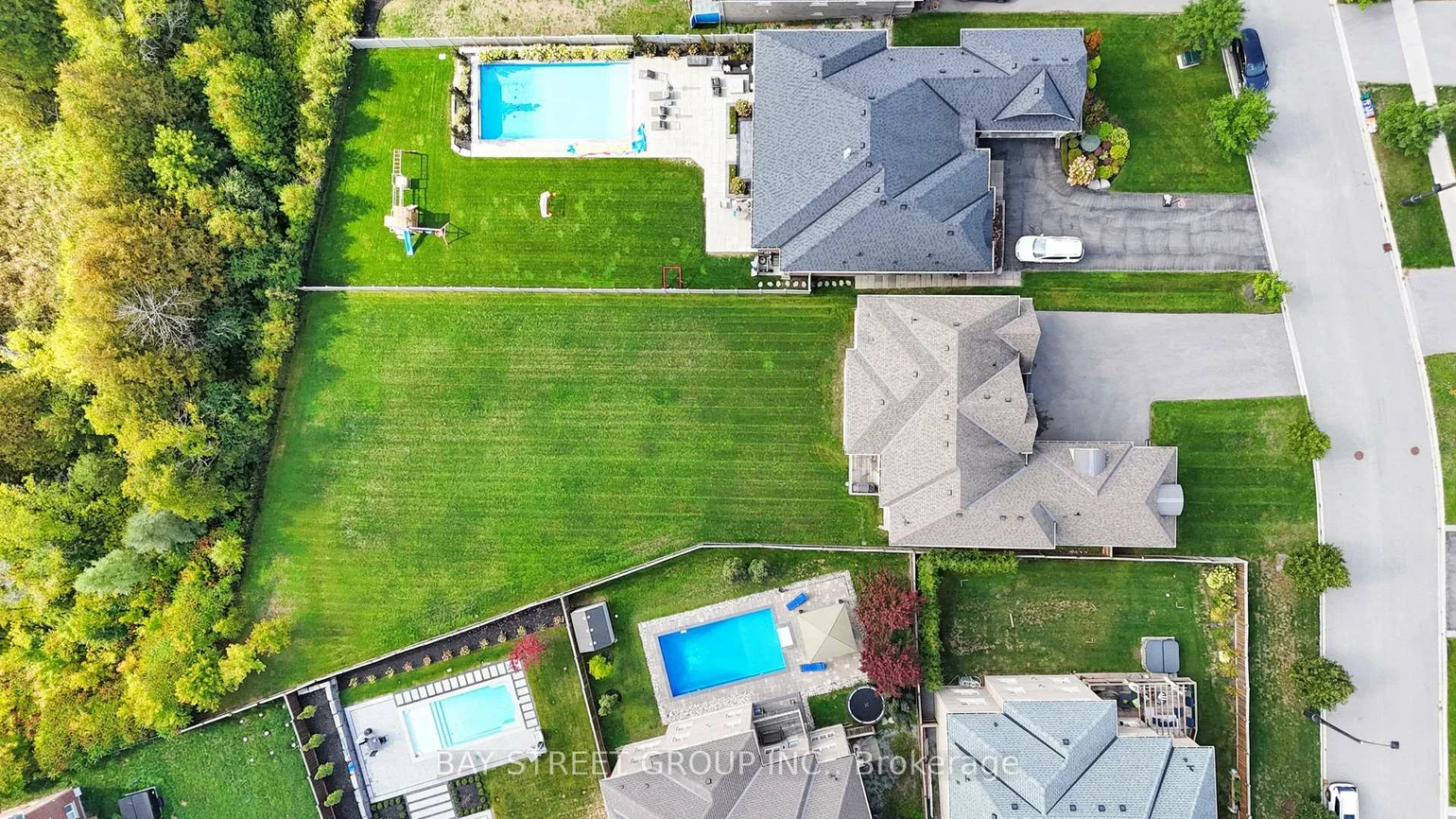71, MANOR GLEN, Mt Albert, East Gwillimbury