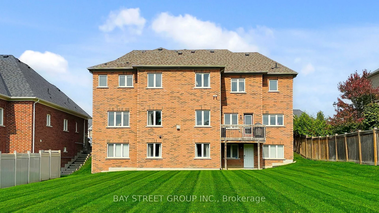 71, MANOR GLEN, Mt Albert, East Gwillimbury