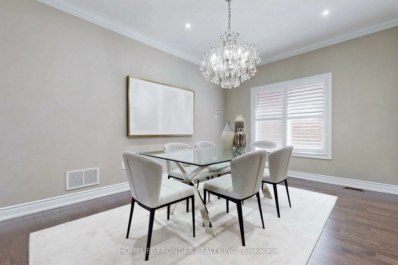 24, Manor Glen, Mt Albert, East Gwillimbury